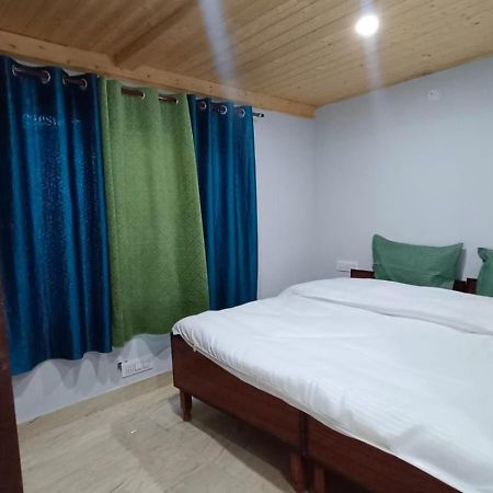 Shiv Shakti Homestay - Near Isbt, Bypass Mc Parking, Hpu, And Advance Study Simlá Kültér fotó