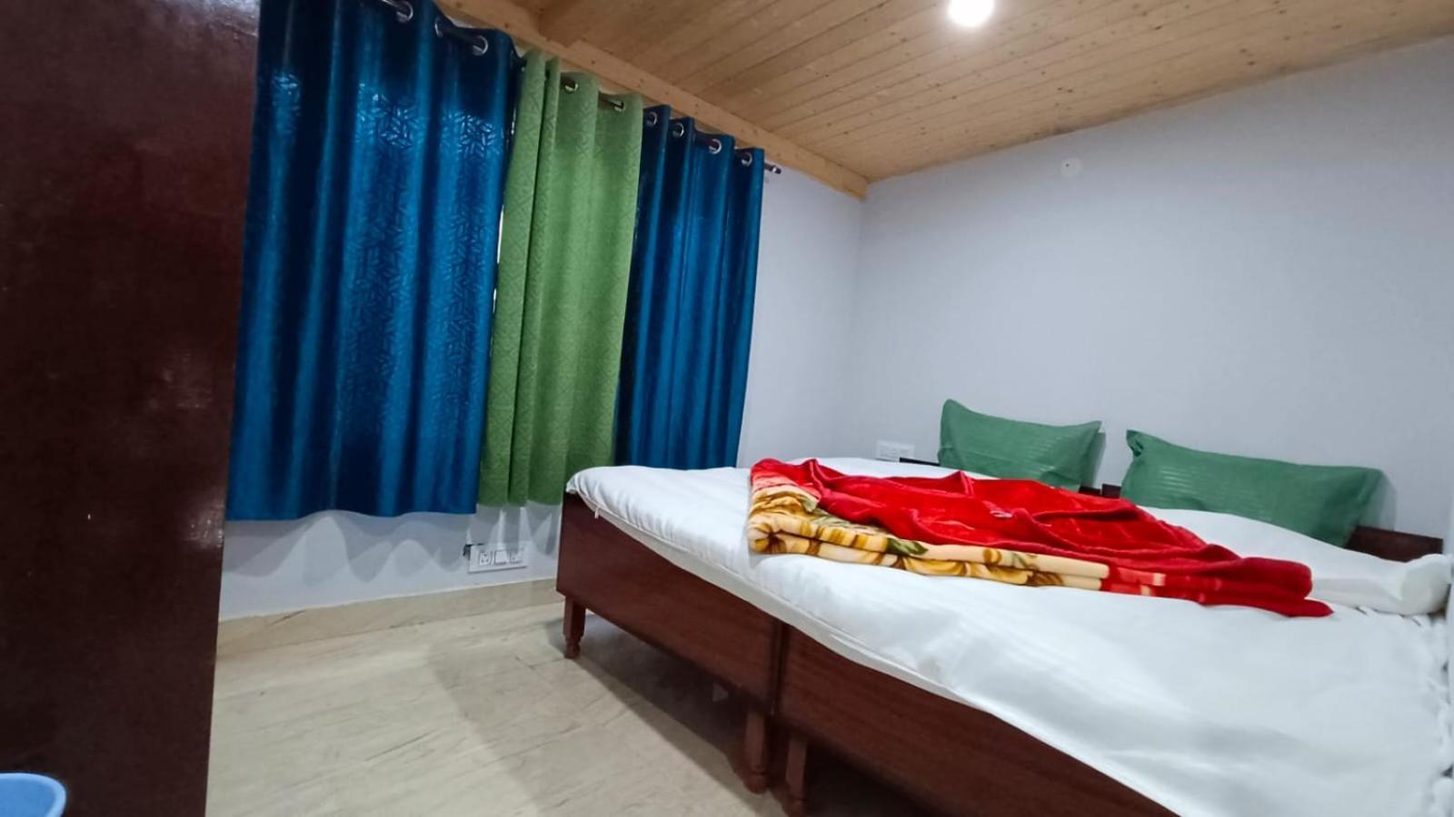 Shiv Shakti Homestay - Near Isbt, Bypass Mc Parking, Hpu, And Advance Study Simlá Kültér fotó